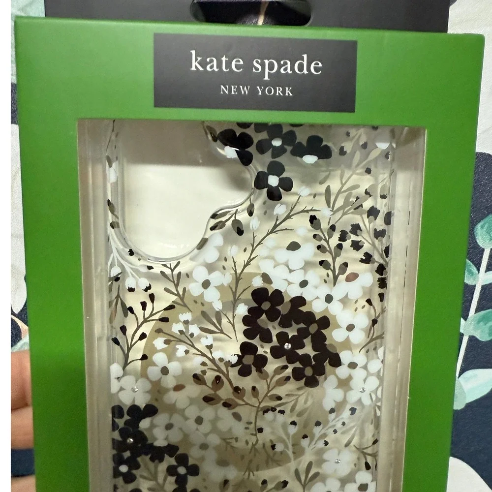 Kate Spade New York iPhone 16 Protective Case‎ Magsafe Floral Clear